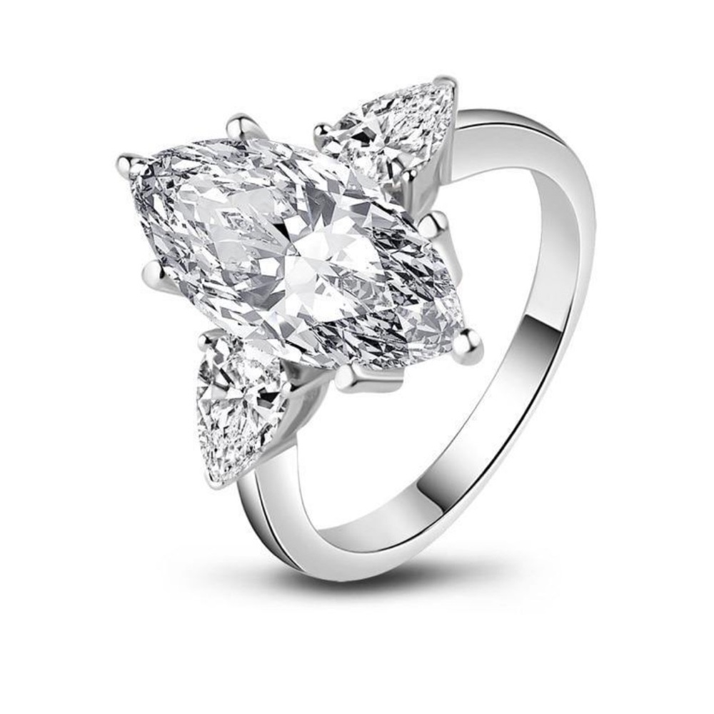 Vosali Moissanite Ring